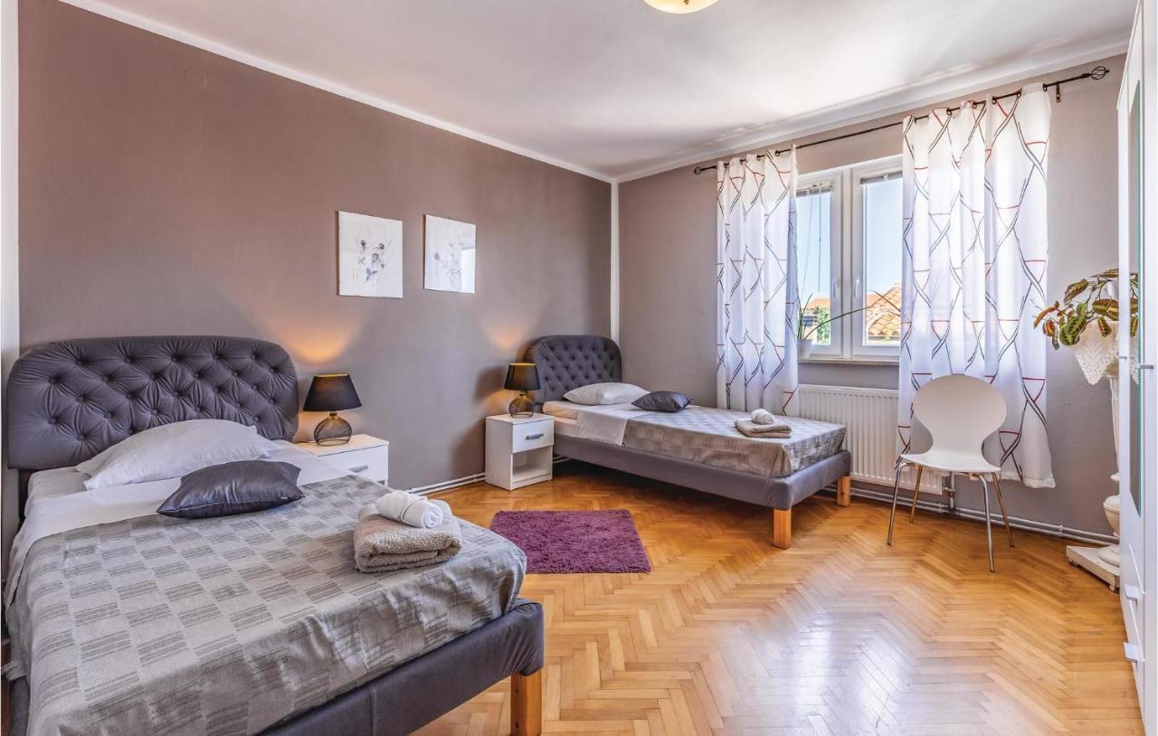 Apartman Awesome In With Wifi Pula